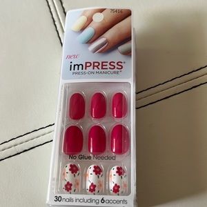 Impress Press-On Manicure